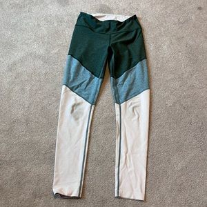 Outdoor Voices size small leggings